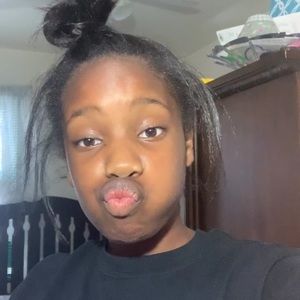 Meet your Posher, Aleicia